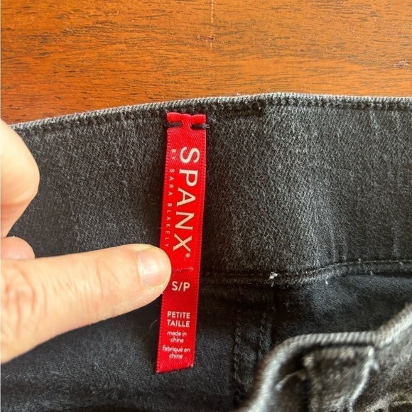 SPANX Ankle Pull On Jeans - Picture 3 of 6